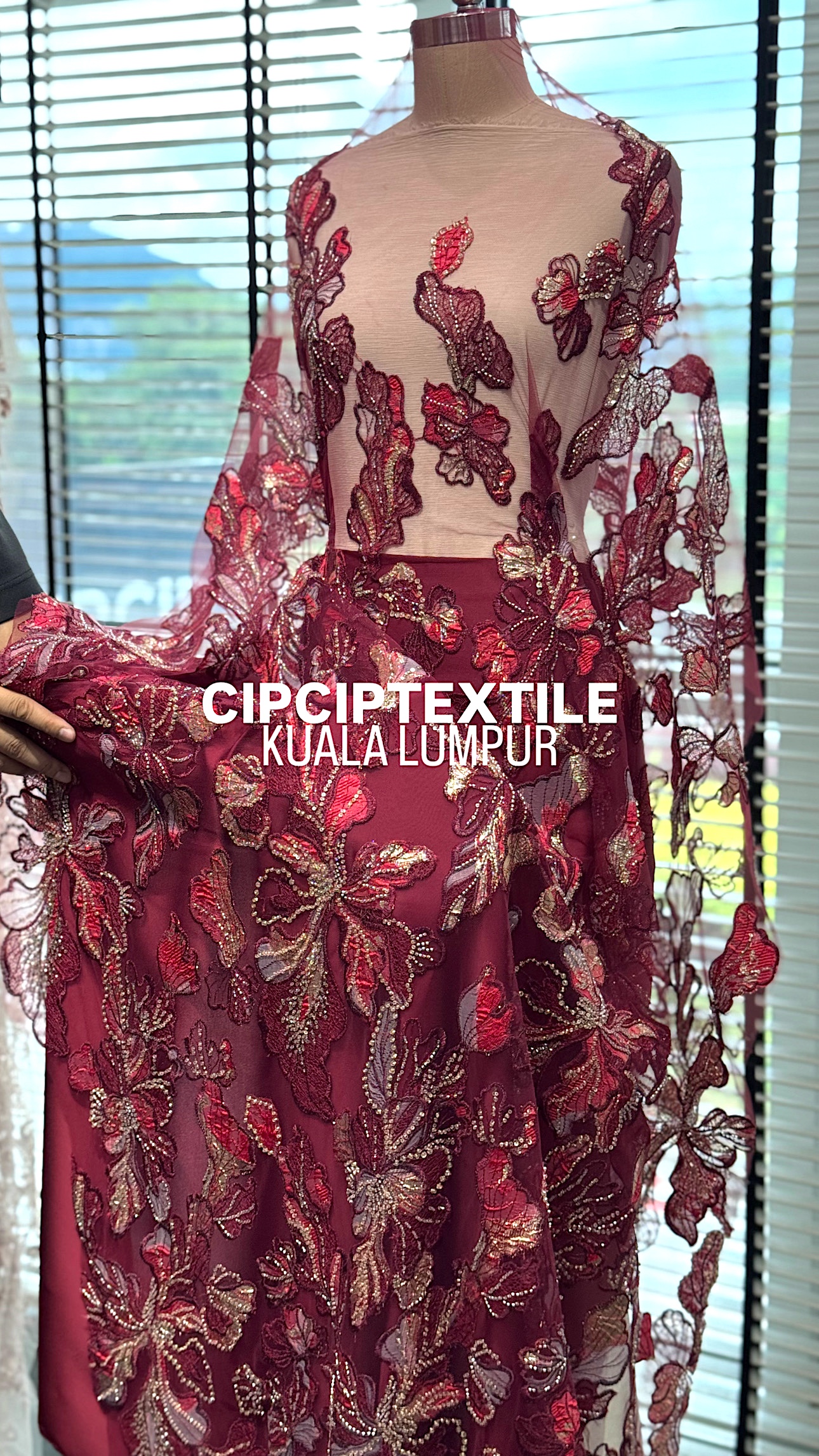 2B73F302-87F7-4B07-9397-B02BB77B2EC4