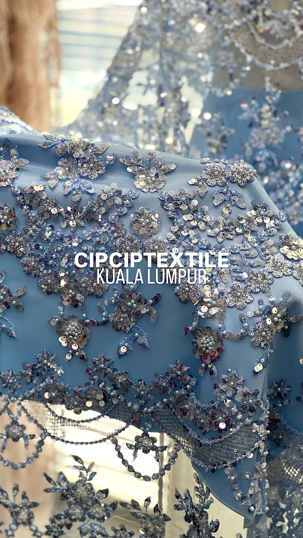 3F0DCD16-DBA7-43DB-888B-A2D88B51C343