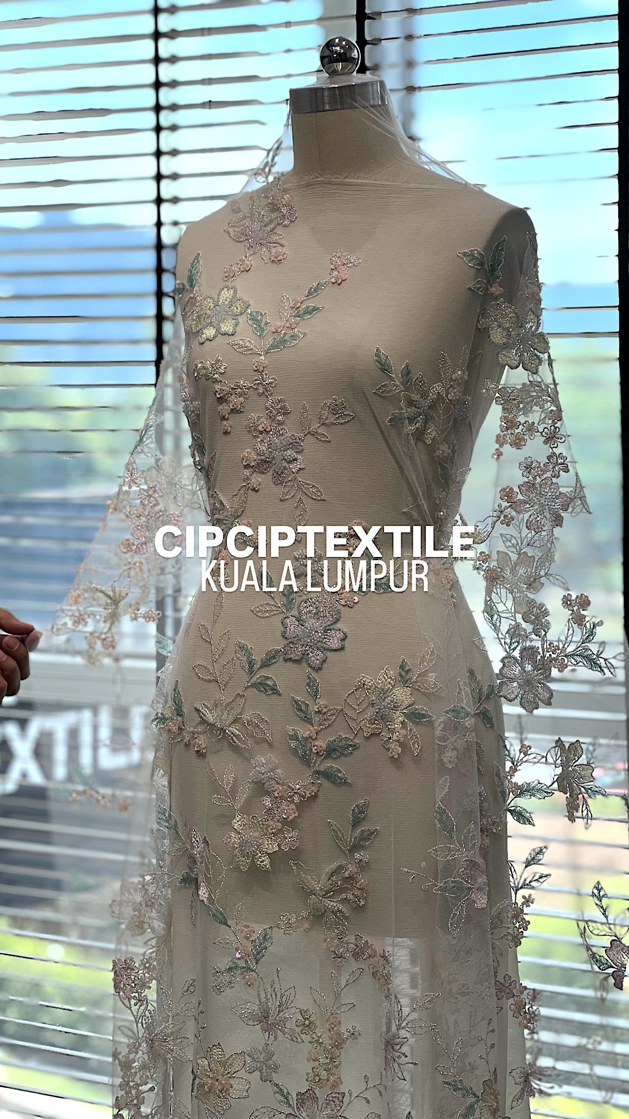 4C050DBE-551E-4F83-8E86-3F3AC69D4A29