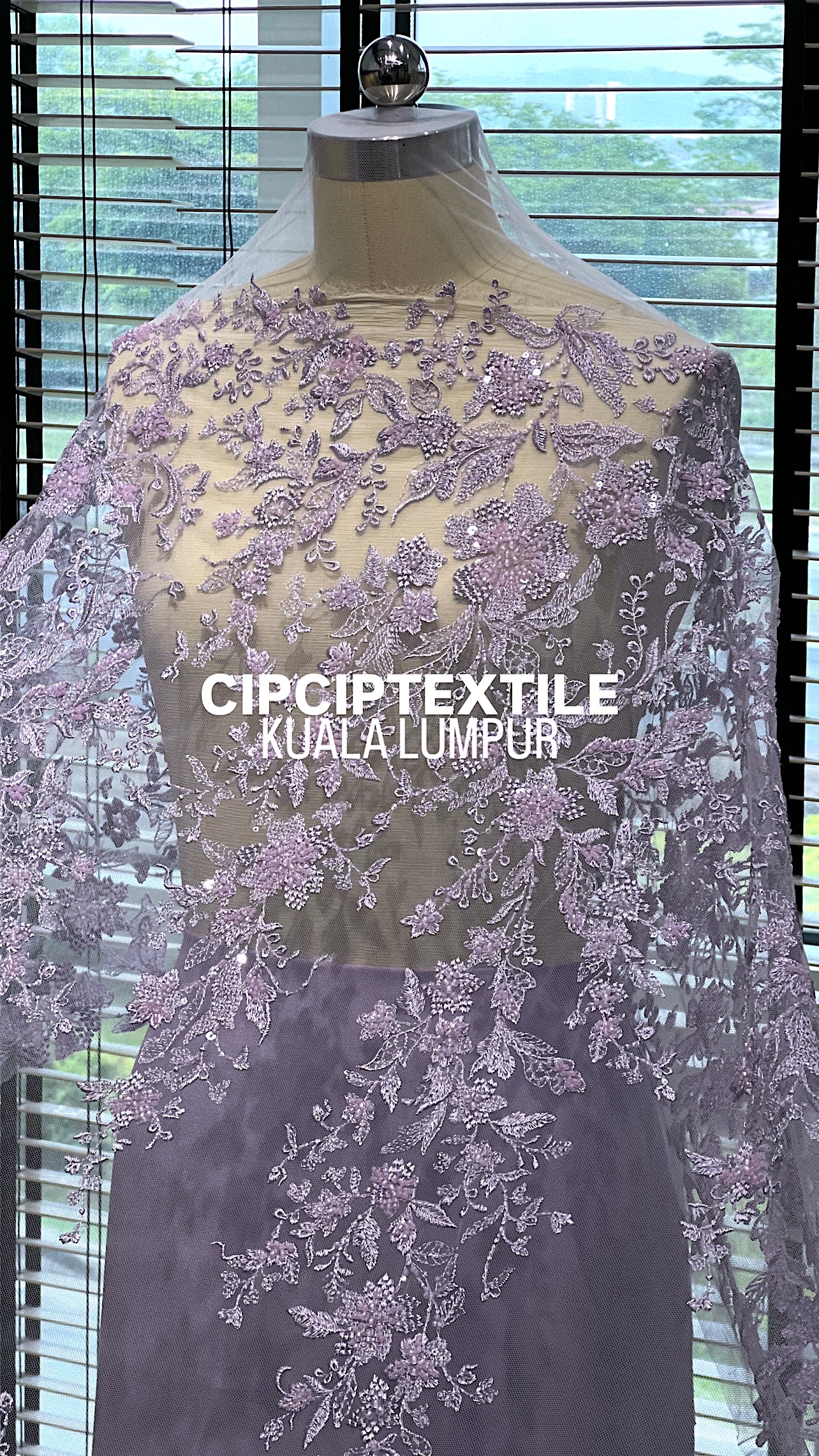 CC0EA3F1-0091-4CB1-927C-4D7B009F0B7F