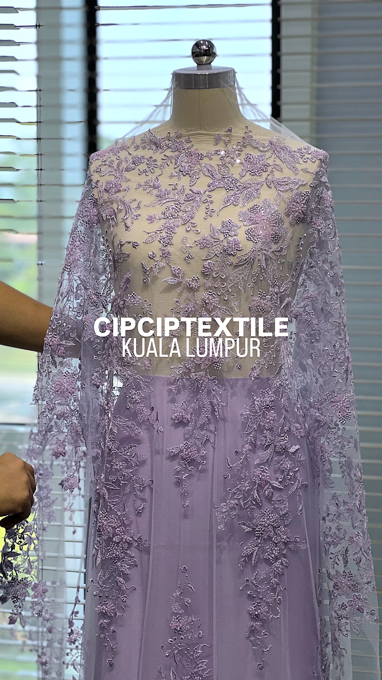 FCDD8D57-E80E-4B98-9B94-A4C348B668E8