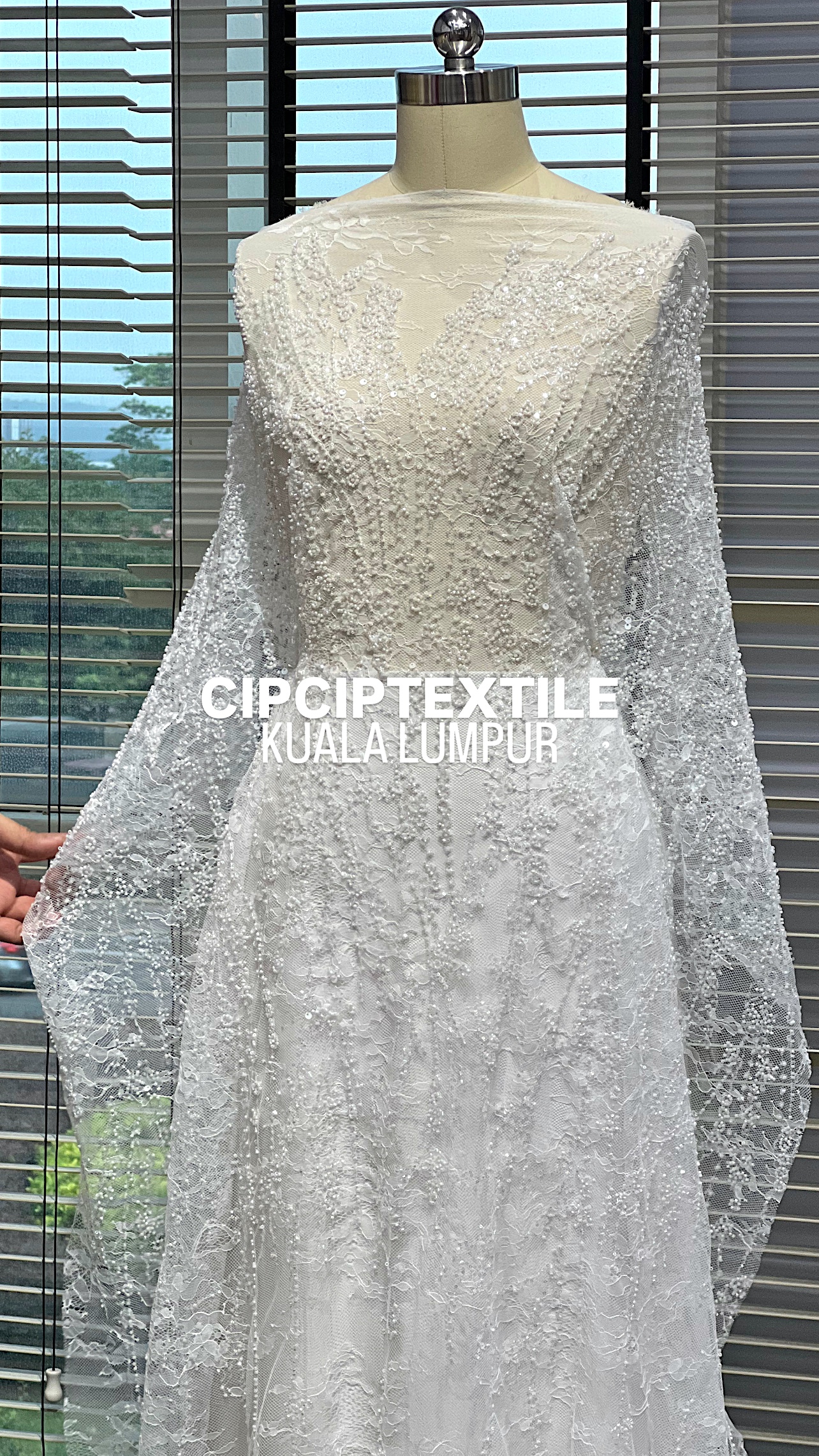 17880F2F-3ACE-437F-B57F-314B41FF889C