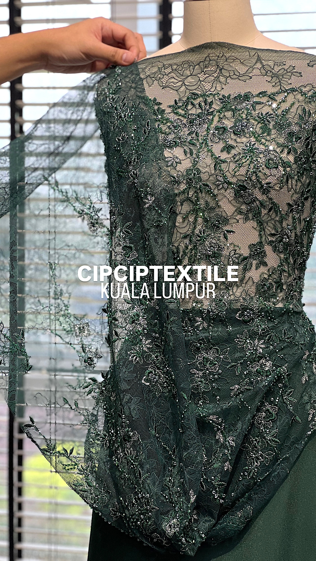 06FFC39F-79E4-4178-90BA-507893AE3176