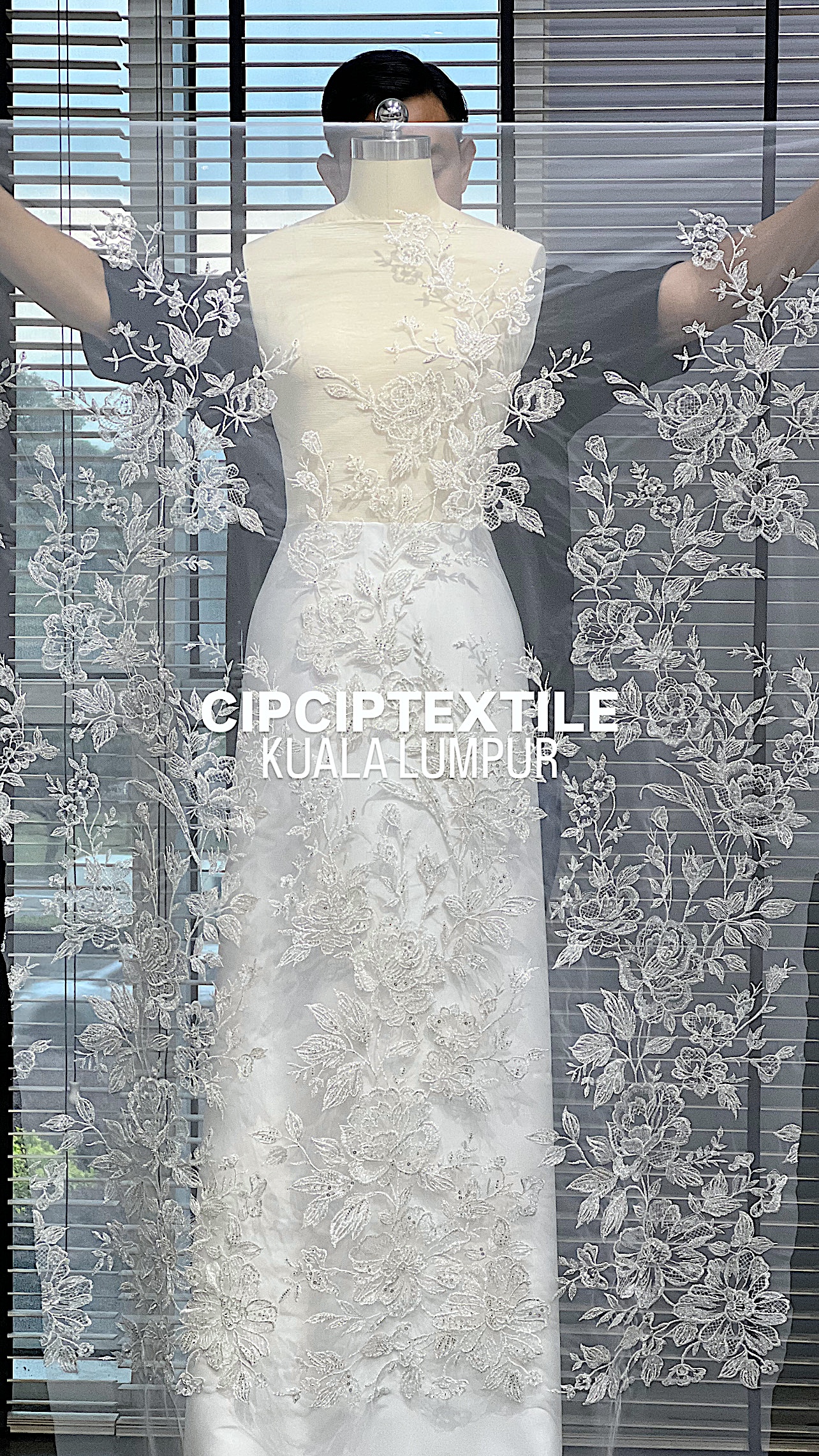 5CEE39C4-CDCF-4FDC-8DB5-A3C7C9855333